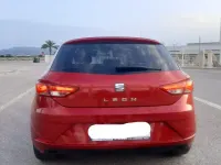 Usado Seat Leon Reference 115 CV (84 kW) 2018 Rojo