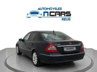 Usado Mercedes E350 Avantgarde 272 CV (200 kW) 2008 Azul Berlina