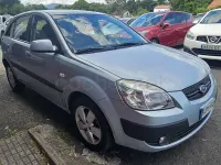 Usado Kia Rio Active 110 CV (80 kW) 2007 Azul Berlina