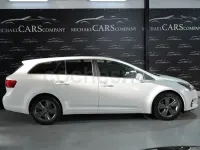 Usado Toyota Avensis Executive 150 CV (110 kW) 2014 Blanco Familiar