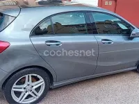 Usado Mercedes A180 Urban 109 CV (80 kW) 2014 Gris / plata Berlina