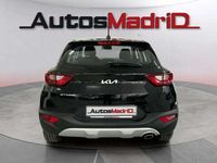 Usado Kia Stonic 84 HP (61 kW) 2022 Preto SUV
