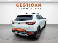 Usado Kia Stonic 101 CV (74 kW) 2021 Blanco SUV