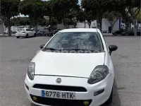 Usado Fiat Punto Pop 69 CV (50 kW) 2013 Blanco Utilitario