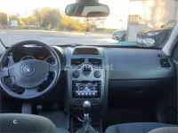 Usado Renault Mégane II Authentique 110 CV (80 kW) 2003 Negro Berlina
