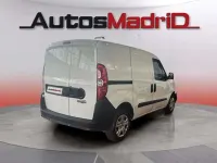 Usado Fiat Doblò Pop 95 CV (69 kW) 2021 Blanco Monovolumen