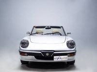 Usado Alfa Romeo Spider 126 CV (92 kW) 1990 Plateado Descapotable