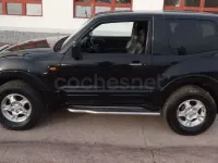 Usado Mitsubishi Montero 165 CV (121 kW) 2000 Negro SUV