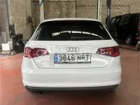 Usado Audi A3 Attraction 110 CV (80 kW) 2016 Blanco Berlina