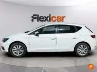 Usado Seat Leon Style 115 CV (84 kW) 2019 Blanco Familiar