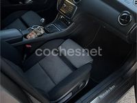 Usado Mercedes A180 Style 109 CV (80 kW) 2016 Gris / plata Berlina