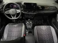 Usado VW T-Roc R-line 150 CV (110 kW) 2025 Gris / plata SUV