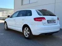 Usado Audi A3 Attraction 105 CV (77 kW) 2012 Blanco Utilitario
