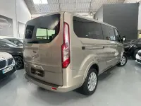 Usado Ford Tourneo Titanium 170 CV (125 kW) 2017 Beige Monovolumen
