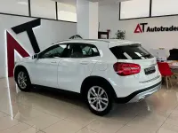 Usado Mercedes GLA200 Urban 136 CV (100 kW) 2016 Blanco SUV
