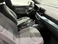 Usado Seat Arona Xperience 115 CV (84 kW) 2024 Azul SUV
