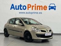 Usado Renault Clio II 75 CV (55 kW) 2007 Beige Berlina