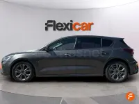 Usado Ford Focus Active 125 CV (91 kW) 2023 Gris / plata Berlina