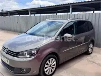 Usado VW Touran Advance 105 CV (77 kW) 2011 Gris / plata Monovolumen