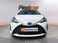 Usado Toyota Yaris Hybrid Business Edition 116 CV (85 kW) 2020 Blanco Berlina