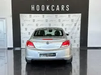 Usado Opel Insignia Edition 131 CV (96 kW) 2011 Gris Familiar