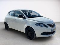 Usado Lancia Ypsilon Silver 69 CV (50 kW) 2022 Blanco Utilitario