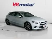 Usado Mercedes A180 116 CV (85 kW) 2021 Gris Berlina