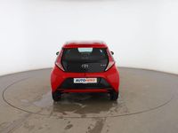 Usado Toyota Aygo X-play 70 CV (51 kW) 2016 Rojo Utilitario