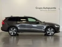 Usado Volvo V60 Ultimate 197 CV (144 kW) 2023 Gris Familiar