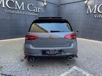 Usado VW Golf VII GTI 290 CV (213 kW) 2019 Gris Utilitario