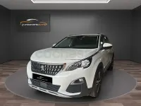 Usado Peugeot 3008 Allure 130 CV (95 kW) 2020 Blanco SUV