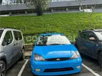 Usado Ford Focus Trend 100 CV (73 kW) 2002 Azul Berlina