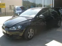Usado VW Golf VII 110 CV (80 kW) 2013 Negro Berlina