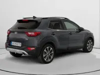 Usado Kia Stonic 120 CV (88 kW) 2019 Gris SUV