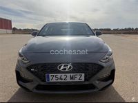 Usado Hyundai i30 N Line 120 CV (88 kW) 2023 Gris / plata Berlina
