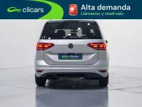 Usado VW Touran Advance 150 CV (110 kW) 2021 Gris Monovolumen