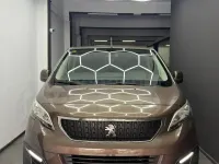 Usado Peugeot Traveller Business-Line 120 CV (88 kW) 2019 Marrón Monovolumen
