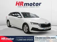 Usado Skoda Octavia Ambition 110 CV (80 kW) 2021 Blanco Utilitario