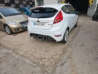 Usado Ford Fiesta Sport 90 CV (66 kW) 2009 Blanco Utilitario
