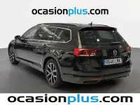 Usado VW Passat Executive 150 CV (110 kW) 2021 Negro Familiar