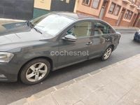 Usado VW Passat Advance 105 CV (77 kW) 2012 Gris / plata Berlina