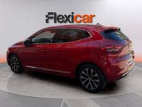 Begagnad Renault Clio V Techno 90 HK (66 kW) 2023 Röd Sedan