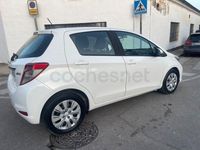 Occasion Toyota Yaris Active 90 ch (66 kW) 2014 Blanc Citadine