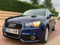 Usado Audi A1 Attraction 86 CV (63 kW) 2013 Azul Utilitario