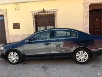 Usado VW Passat Highline 140 CV (102 kW) 2007 Azul Berlina