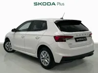 Usado Skoda Fabia Selection 115 CV (84 kW) 2025 Blanco Utilitario