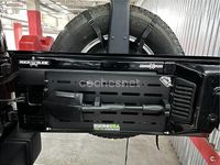 Usado Jeep Wrangler Unlimited Sahara 200 CV (147 kW) 2012 Negro SUV