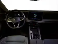 Usado VW Passat Business 150 CV (110 kW) 2024 Negro Familiar