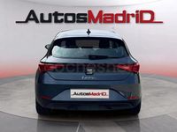 Usado Seat Leon Style 110 CV (80 kW) 2022 Gris / plata Berlina