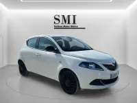 Usado Lancia Ypsilon Silver 69 CV (50 kW) 2022 Blanco Utilitario